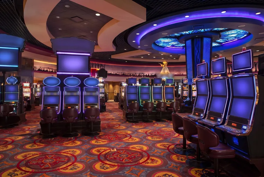 Rows of slot machines on the Painted Hand floor